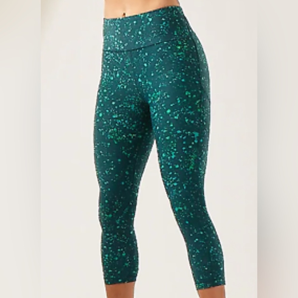 Athleta Ultimate Stash Pocket Splatter Capri, Oceanic Teal - Picture 1 of 10